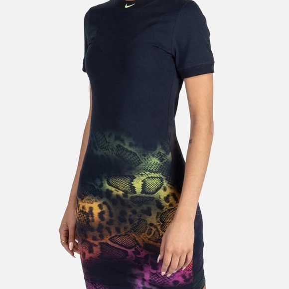 Nike Dresses & Skirts - Special edition Nike snake skin animal print tennis long dress